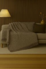 Pamuklu Dokulu Koltuk Şalı 170x220 cm – Saçaklı TV Battaniyesi & Dekoratif Koltuk Örtüsü Kahverengi